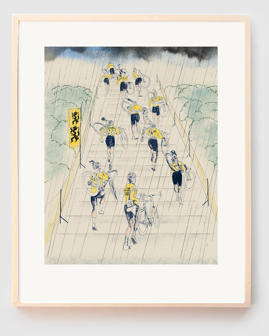 CYCLO CROSSING THE STAIRS